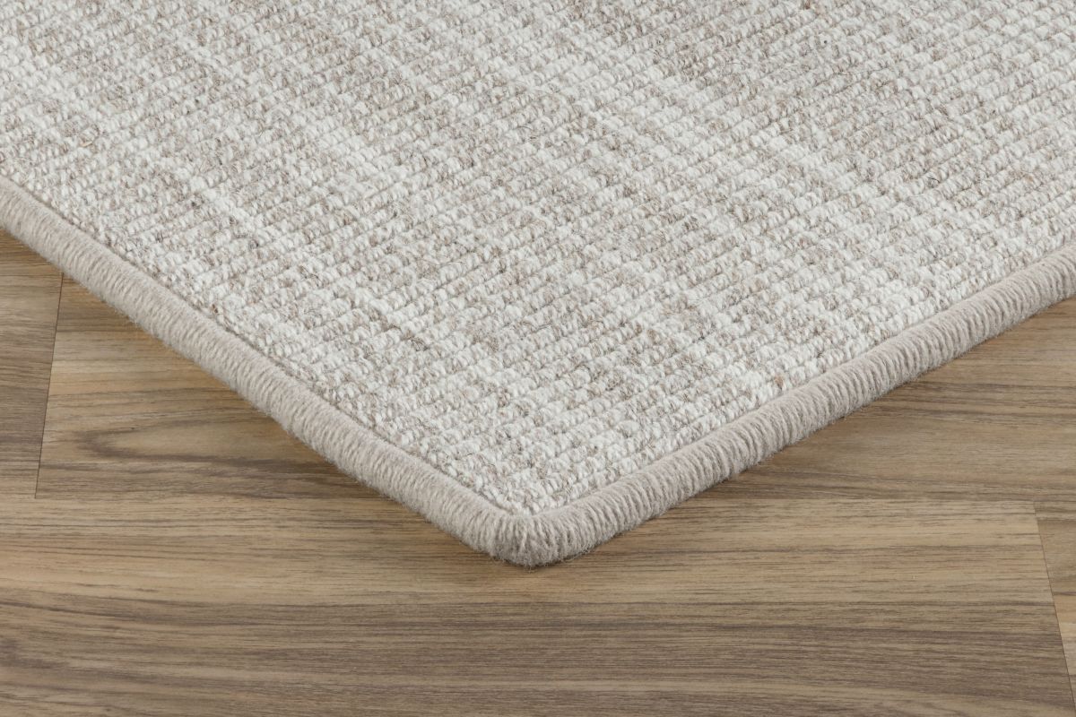 T01011590_SAMPLE